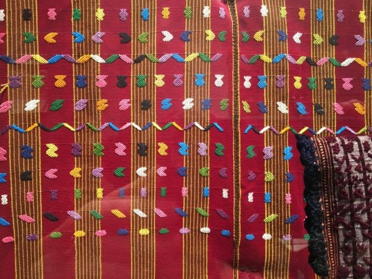 Ixkeem. El arte de las tejedoras mayas