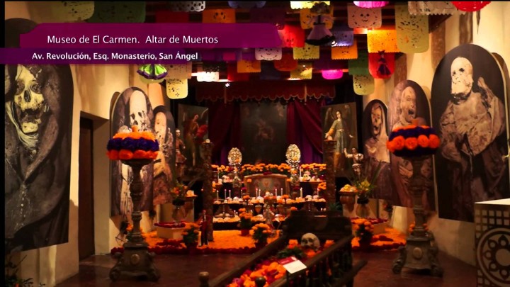 Altar de Muertos en el Museo de El Carmen
