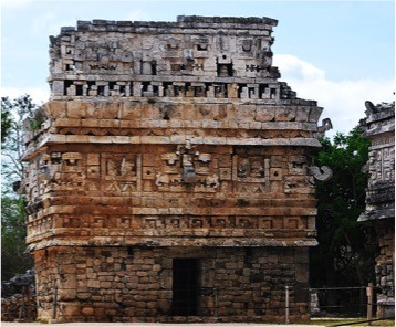Chichén Itzá y lo “tolteca”…