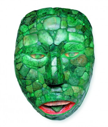 Máscara de piedra verde