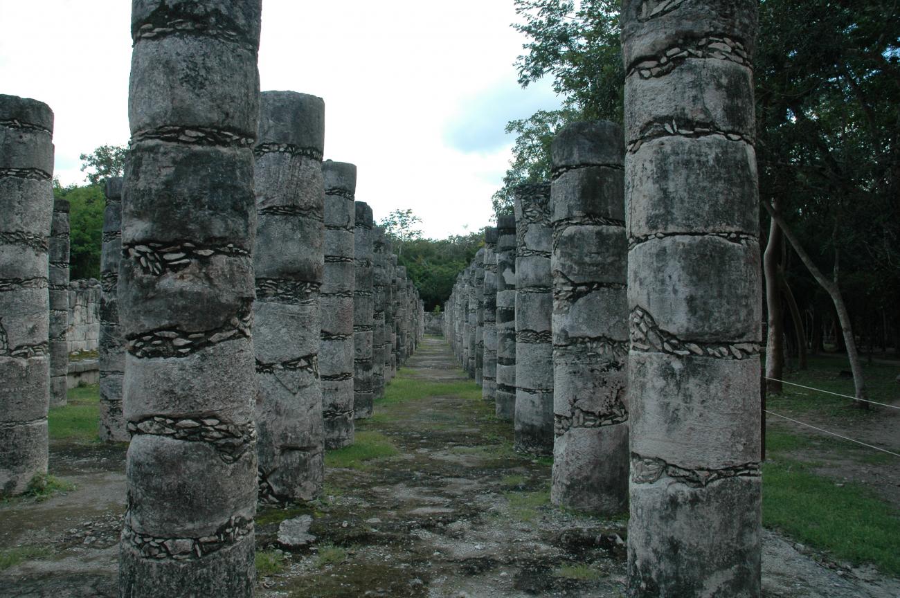 Grupo de las Mil Columnas