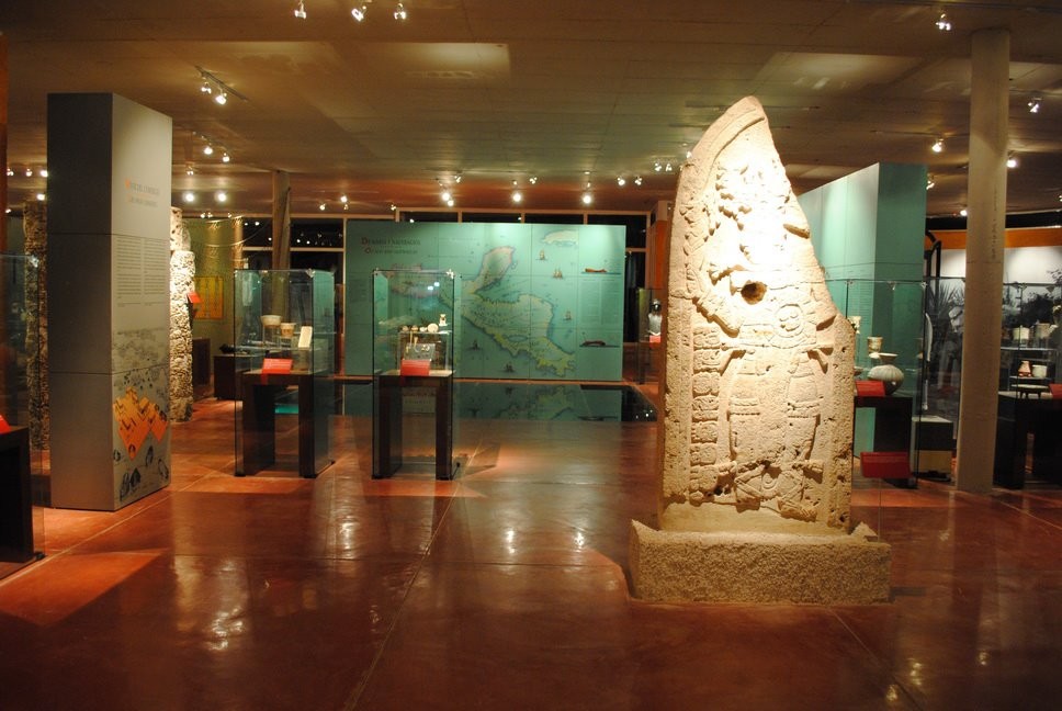 Visitas guiadas al Museo y Zona Arqueológica en Dzibilchaltún