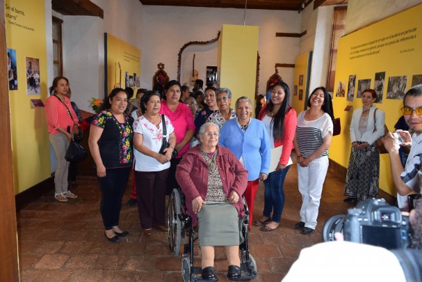 Un oficio invisible: Manos de mujeres en la laudería de Paracho