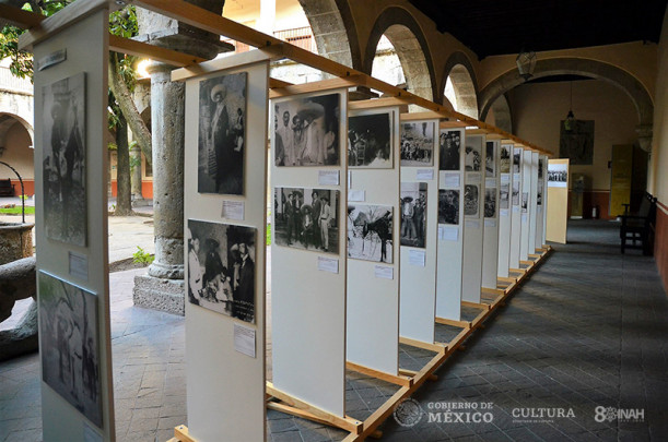 Emiliano Zapata: 100 años, 100 fotos