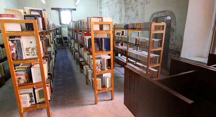 Biblioteca Andrés Angulo