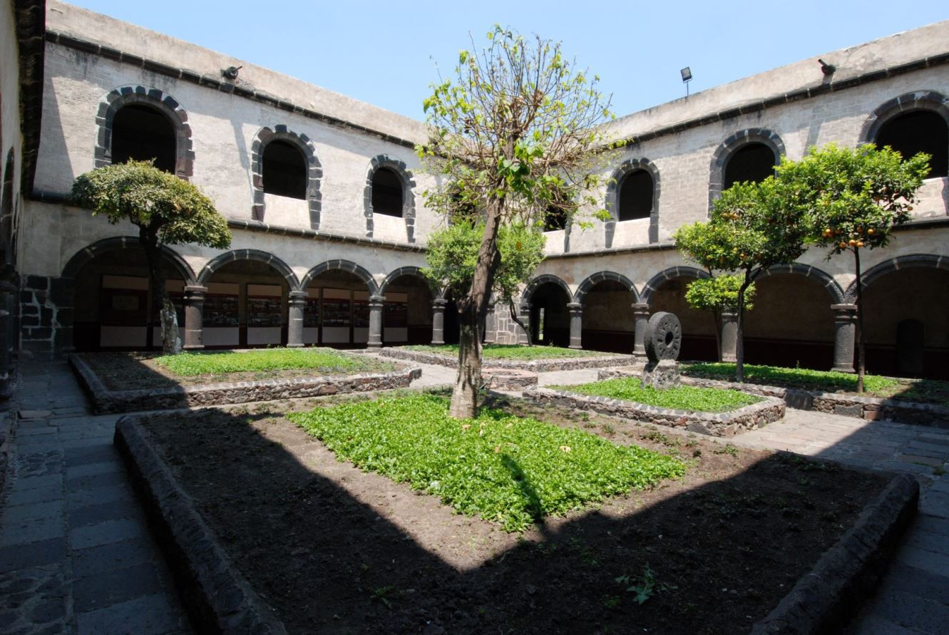 INAH-Archivo interno Centro Comunitario Culhuacán