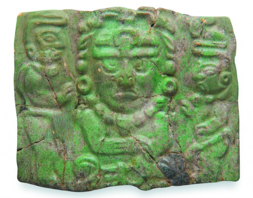 Pectoral de jade con la figura del dios solar