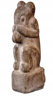 Escultura con la representación de un coatí