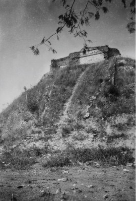 El Templo del Adivino, costado norte (1910)