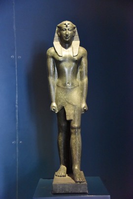 El faraón Psamético II