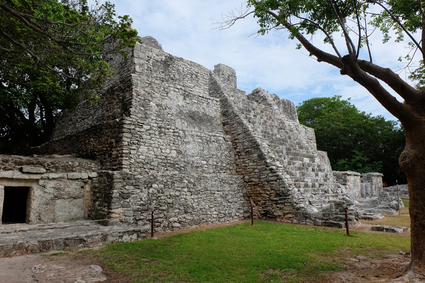 El Castillo (Estructura 1)