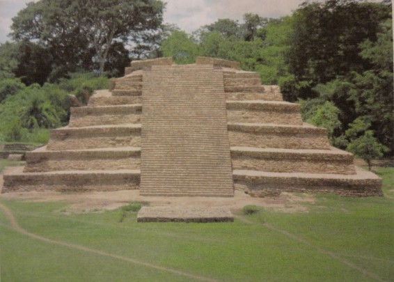 Pirámide 2