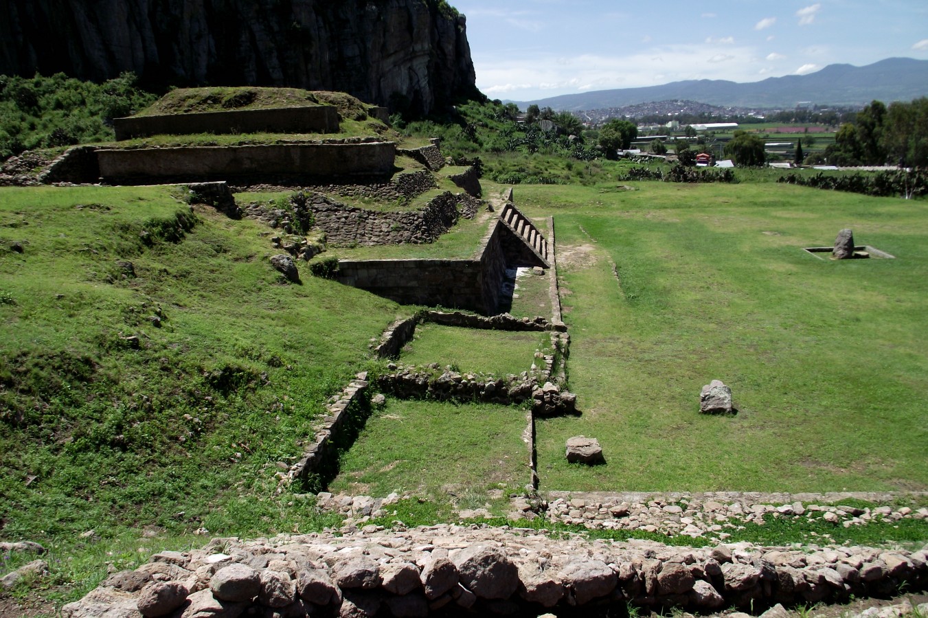 INAH- Zona Arqueológica de Huapalcalco