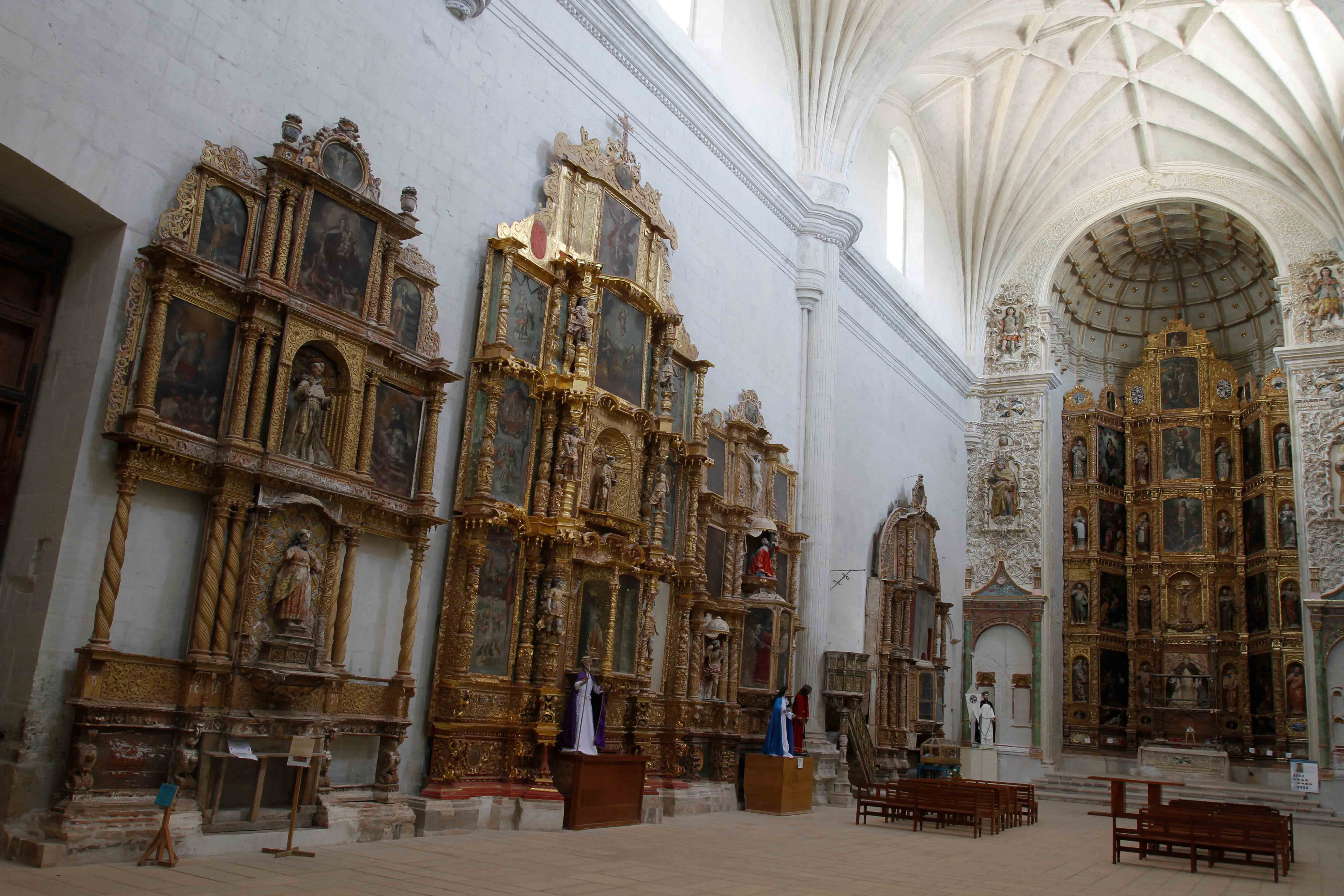 Interior of the church of the former monastery of Santo Domingo, Yanhuitlan. 