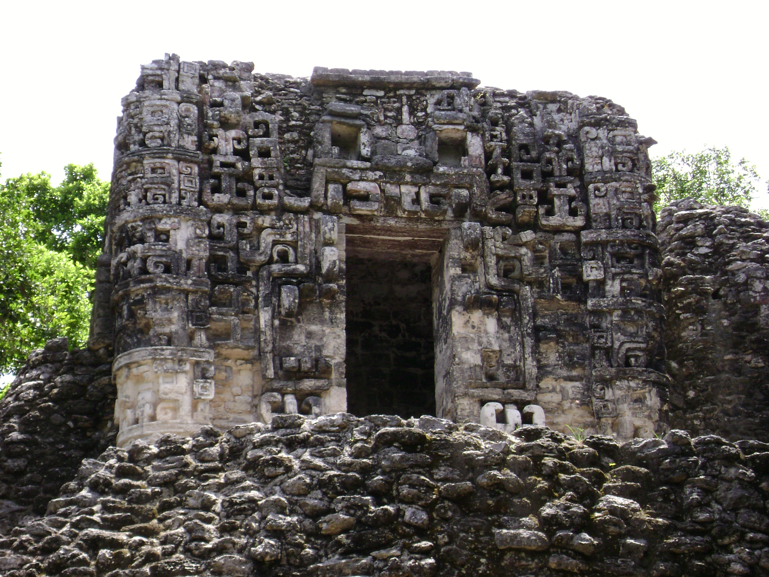 Structure V
