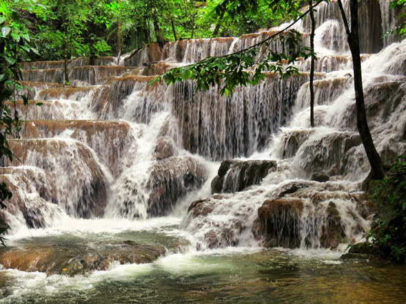  Cascada Motiepá, sitio arqueológico de Palenque