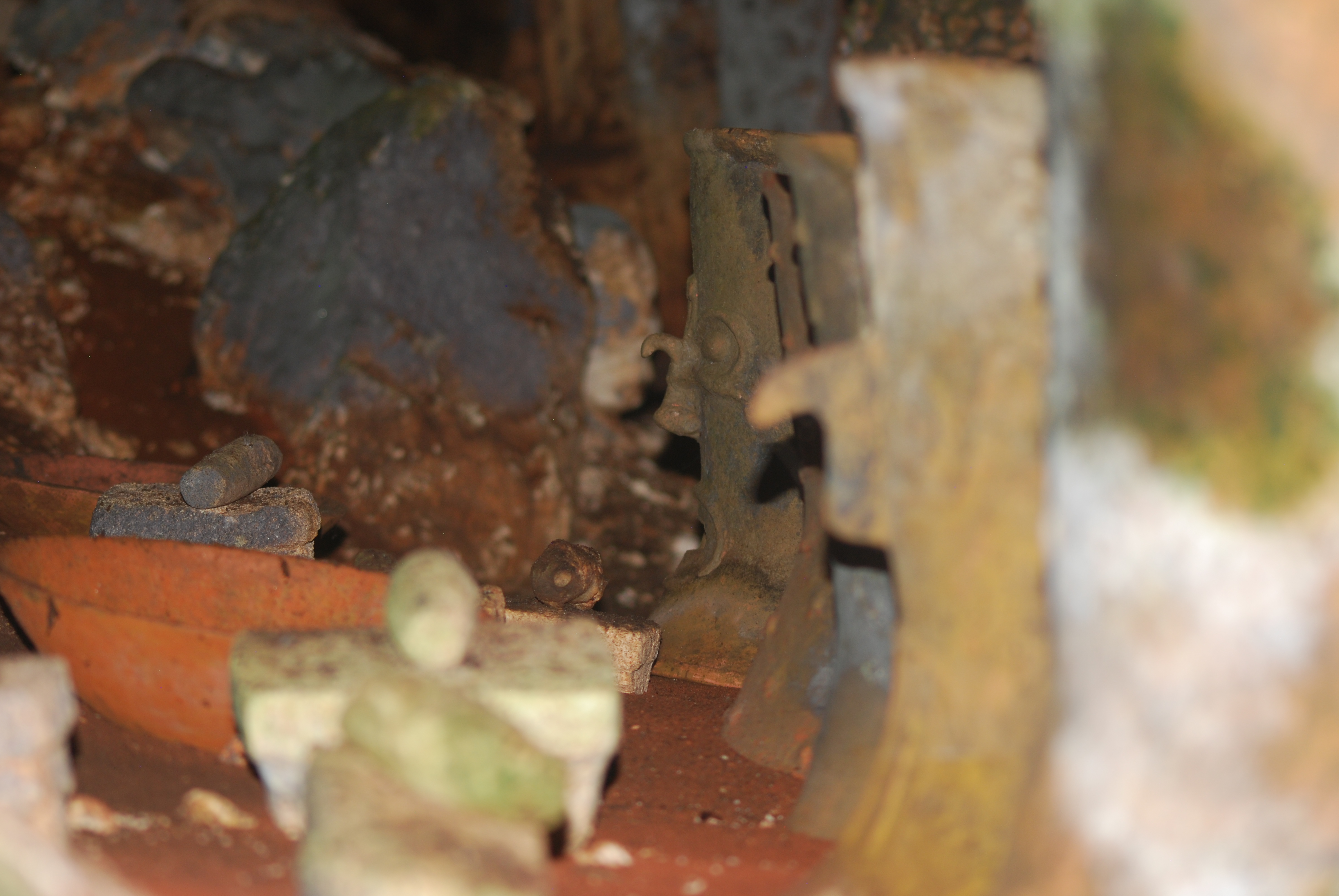 Detail of the items that form part of the offering