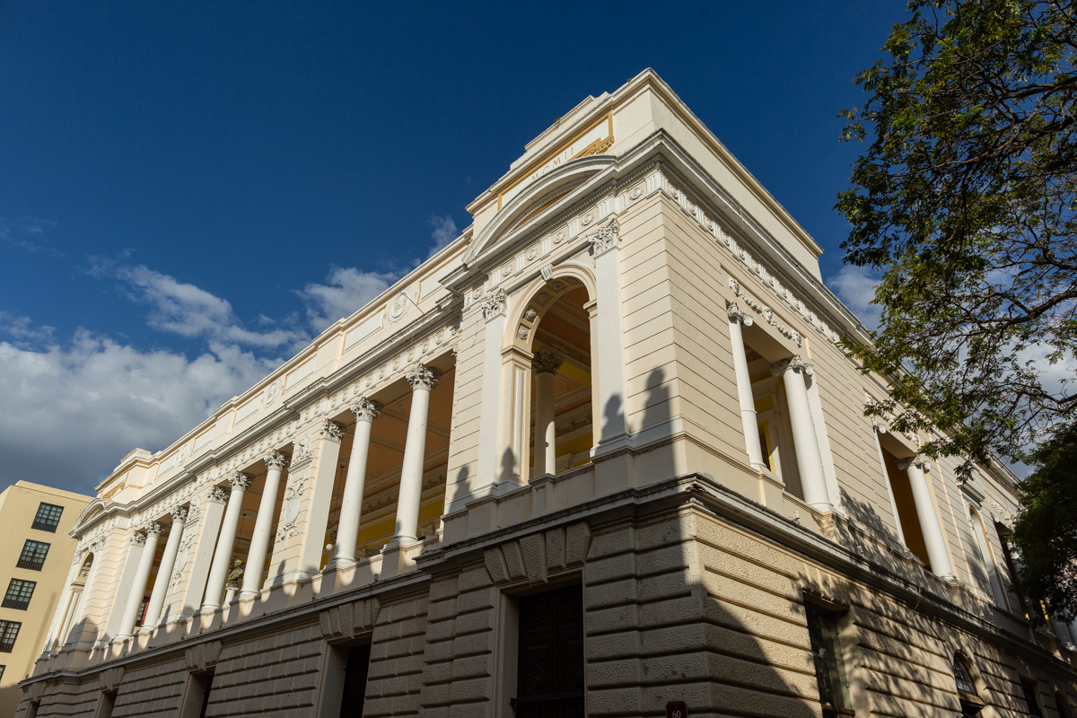 Teatro Peón Contreras