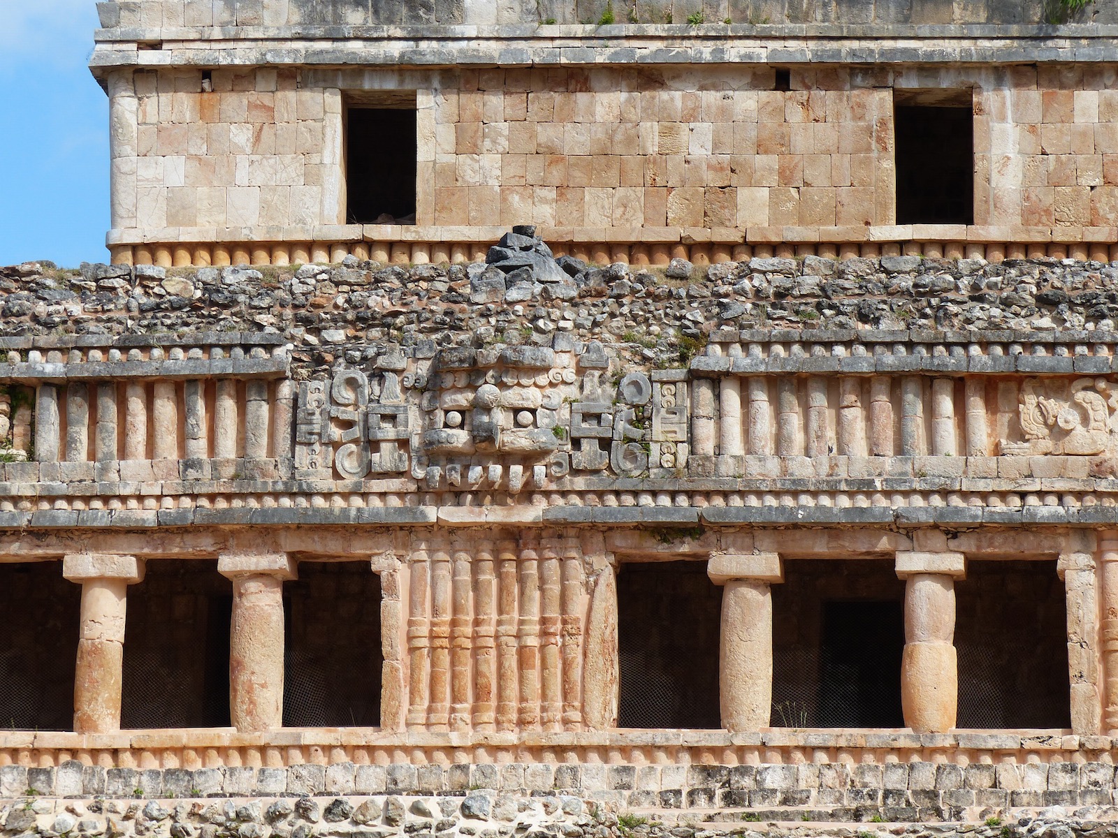 Mascarón Chaahk del Gran Palacio