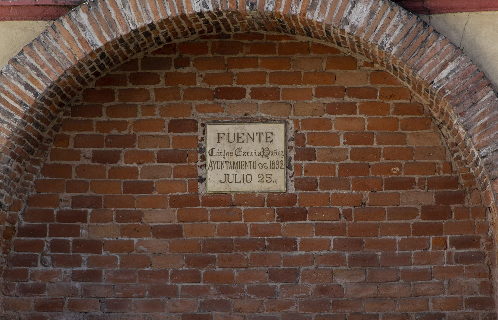 Fuente "Carlos García Yañez"