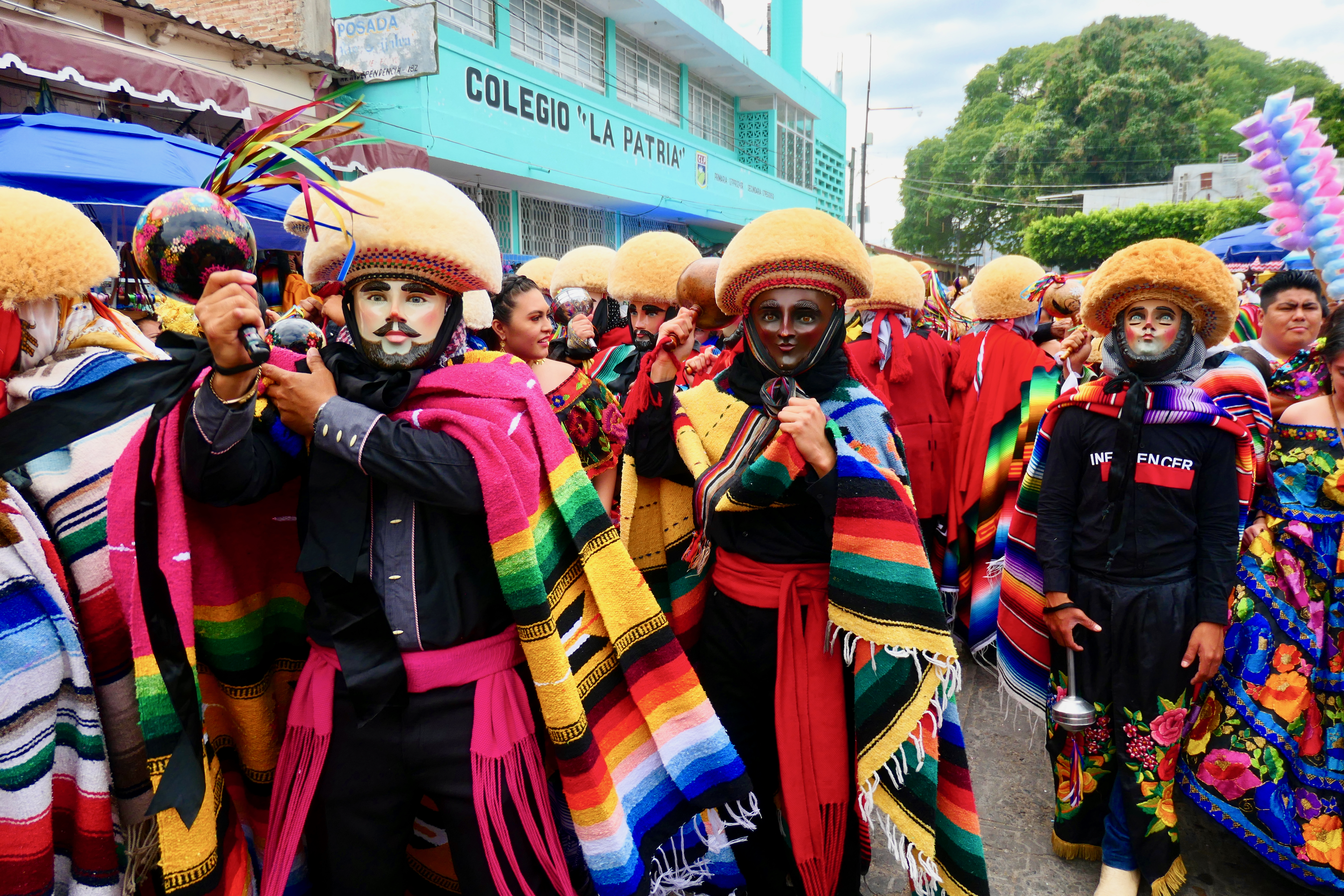 Los parachicos en la fiesta tradicional de enero de Chiapa de Corzo