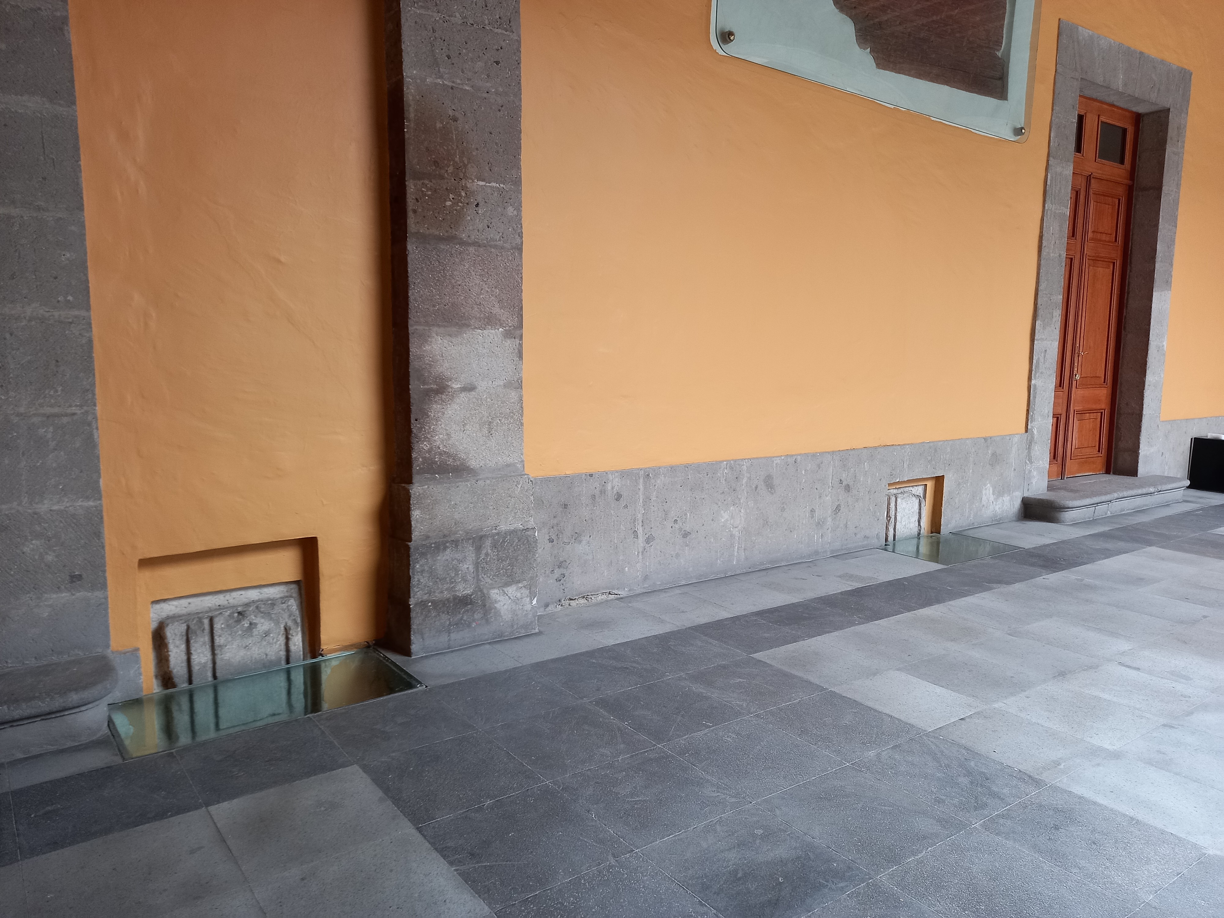 Museo de Arte de la SHCP. Antiguo Palacio del Arzobispado, Ventana 5 y 6