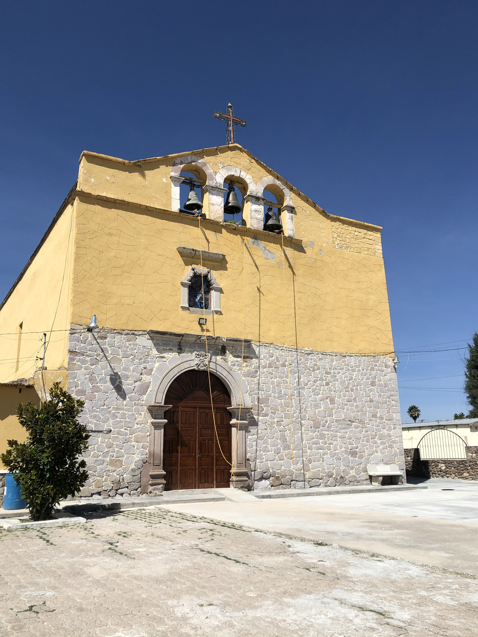 Templo de San Miguel en el pueblo de Villa Ocampo