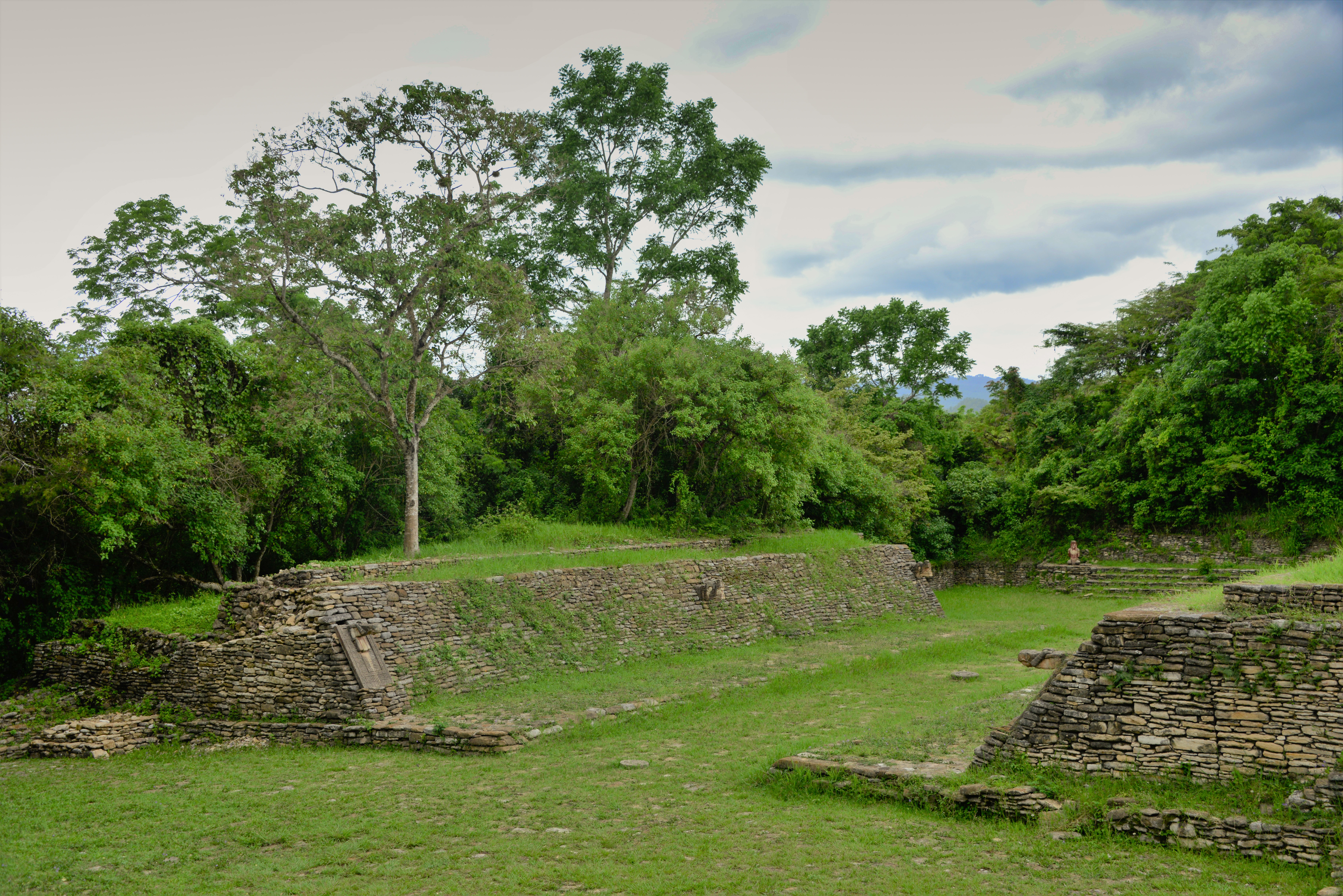 Toniná