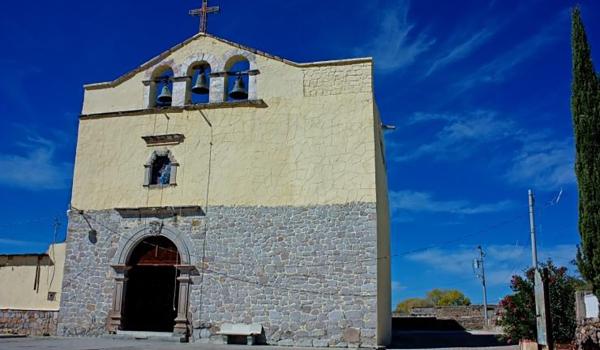Templo de San Miguel del pueblo de Villa Ocampo