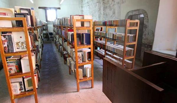 Biblioteca Andrés Angulo