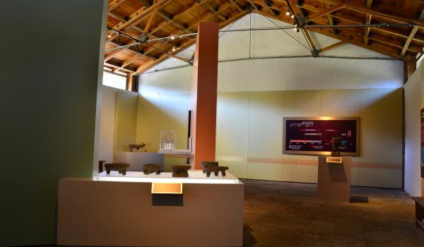 Sala Lítica pulida y escultura