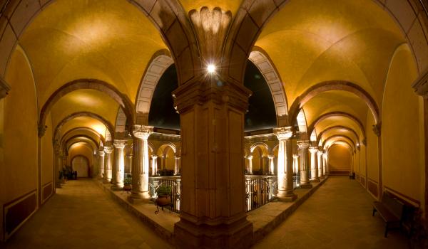 Claustro