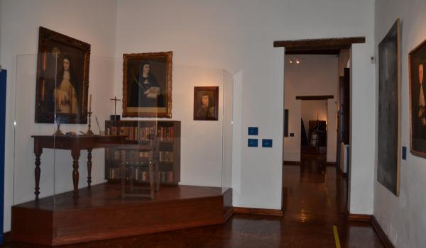 Monjas coronadas. Vida conventual femenina