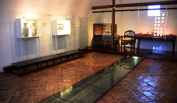 Sala Comercio II