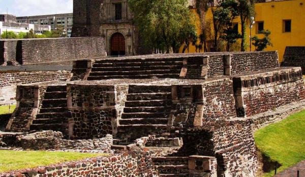 Templo "M" o Calendárico