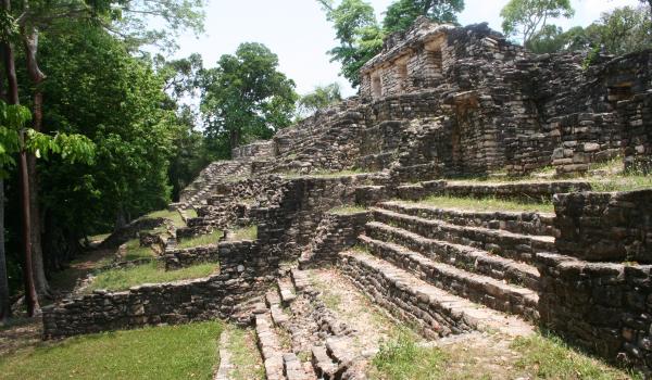 Pequeña Acrópolis o Acrópolis Oeste