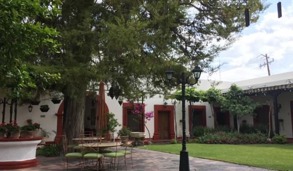 Hostal El Farol