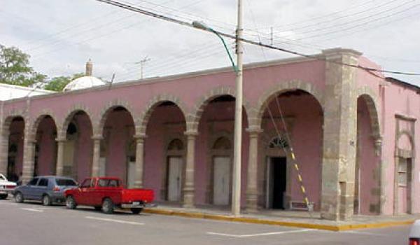 Los Portales