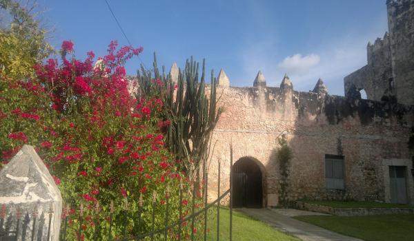 Casa Cural (Antiguo convento del Santo Niño Jesús)