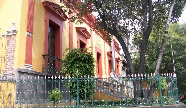 La Casa de los dos Patios