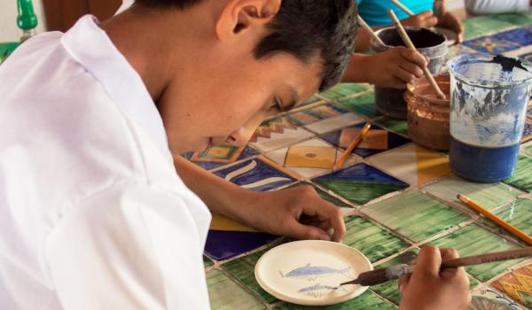 Procesos artesanales para la elaboración de la Talavera de Puebla y Tlaxcala (México) y de la cerámica de Talavera de la Reina y El Puente del Arzobispo (España)