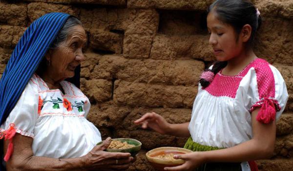 La cocina tradicional mexicana: Una cultura comunitaria, ancestral y viva y el paradigma de Michoacán