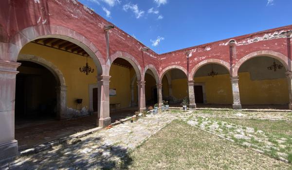 Casa Grande de la antigua hacienda de Navacoyán