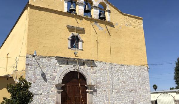 Templo de San Miguel en el pueblo de Villa Ocampo