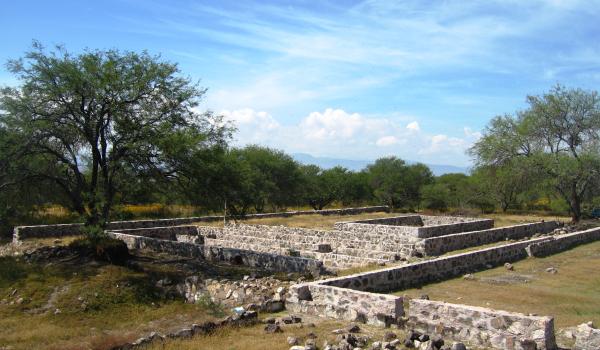 Zona Arqueológica Tres Cerritos