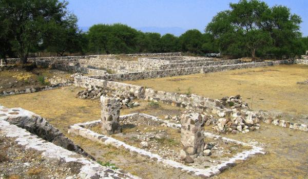 Zona Arqueológica Tres Cerritos