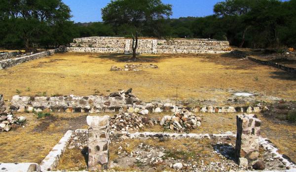 Zona Arqueológica Tres Cerritos