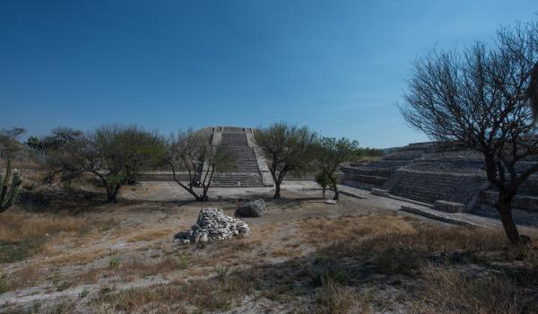 Teteles de Santo Nombre