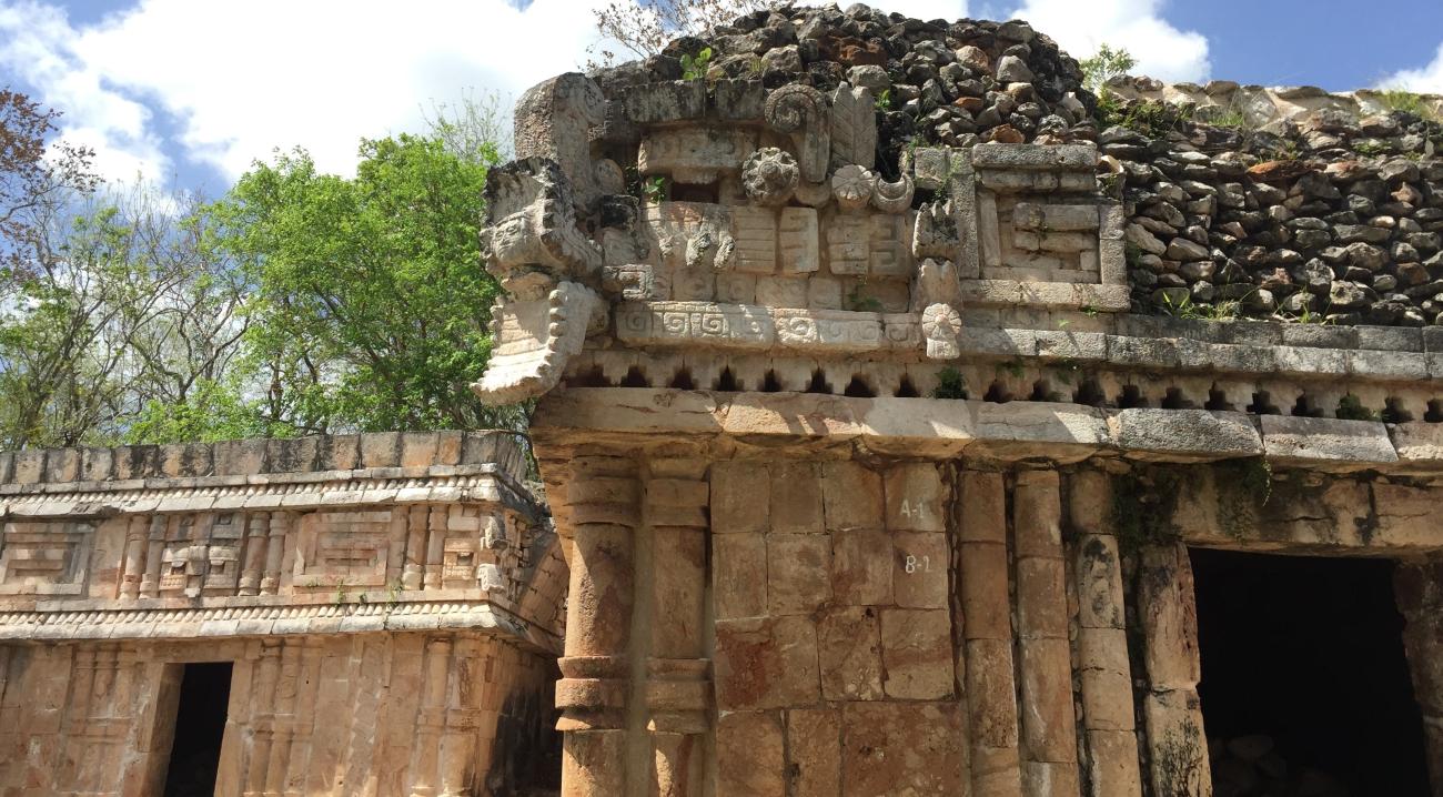 El Palacio, detalle del Ancestro