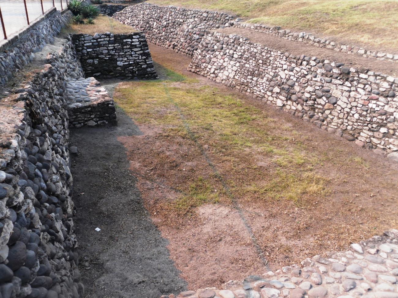 Side view of Mound 1